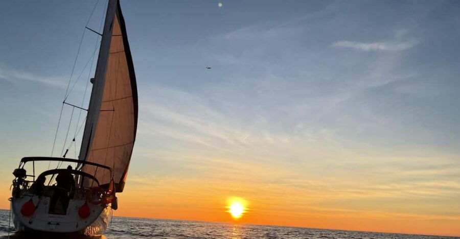 Barcelona Sunset Sailing With Yacht Sashi - Activity Overview
