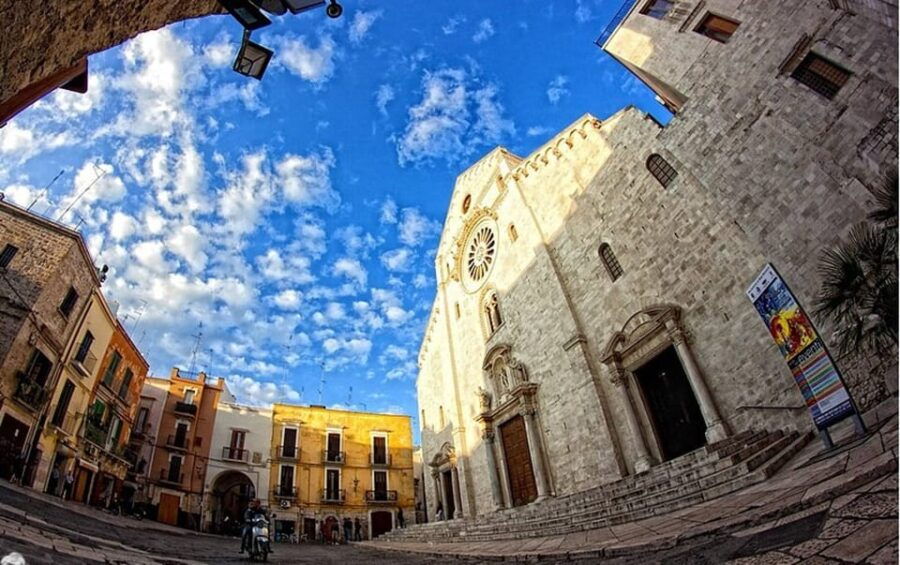 Bari: City Highlights Private Tour With a Guide - Overview of the Tour
