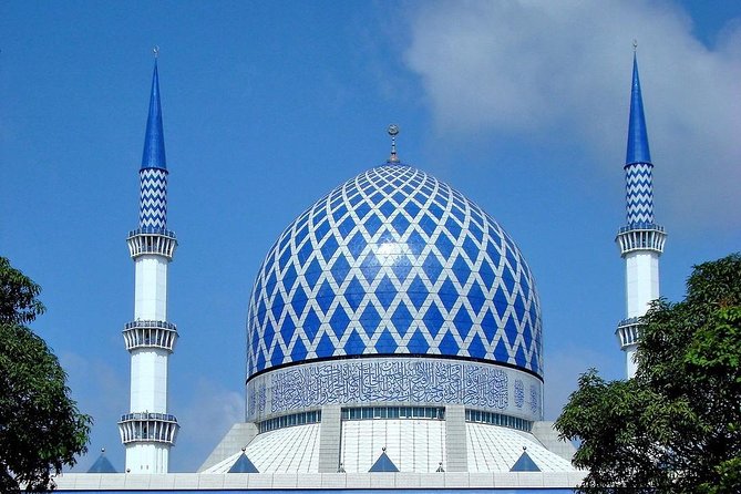 Batu Caves And Blue Mosque Tour From Kuala Lumpur