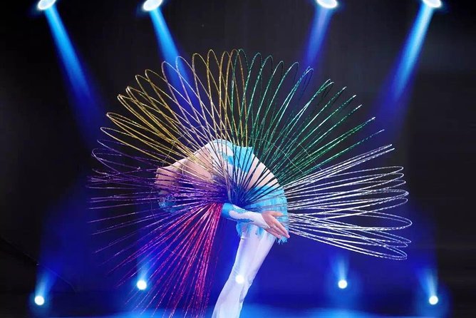 Beijing Evening Tour Of Acrobatics Show With Private Transfer