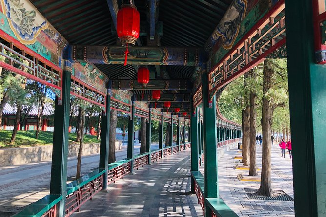 Beijing Layover Tour to Summer Palace and Great Wall of China