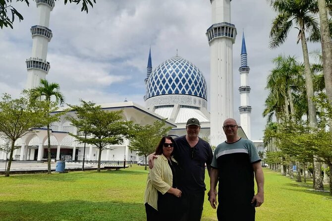 Blue Mosque and Batu Caves Private Tour From Kuala Lumpur