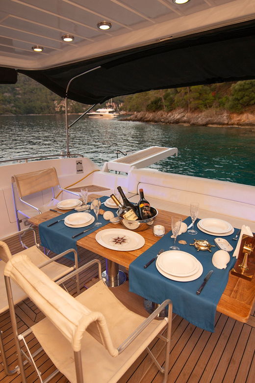 Bosphorus Sunset Cruise With a Luxury Private Yatch - Overview and Pricing