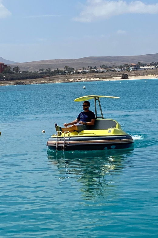 Caleta De Fuste: Electric Boat in Puerto Castillo - Activity Overview