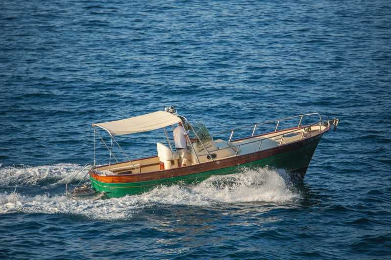 Capri Island Private Tour – Gozzo 25FT Cabin Fratelli Aprea