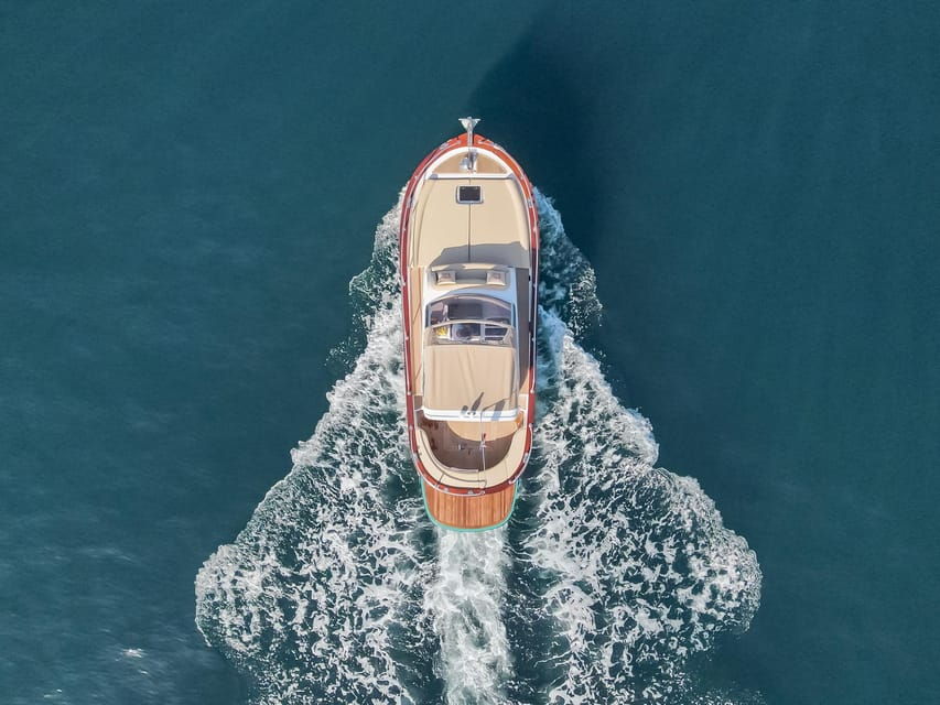 Capri: the Best of the Island by Boat