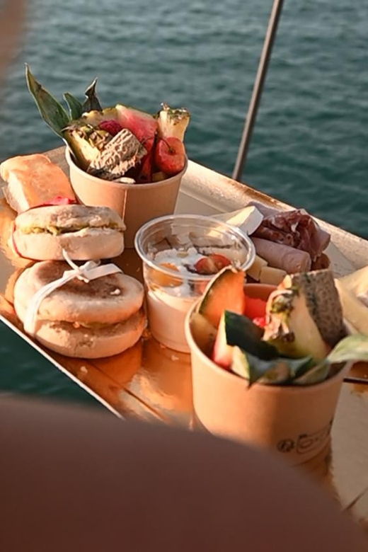 Catamaran Lucile | Sunday Brunch