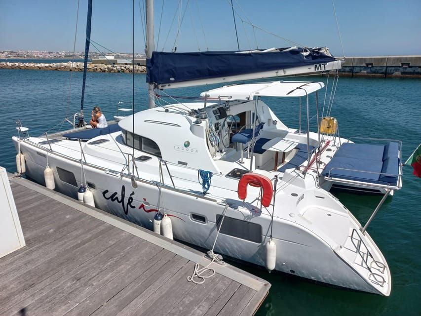 Catamaran Ride on the Tagus River, With Music and Drinks. - Activity Description