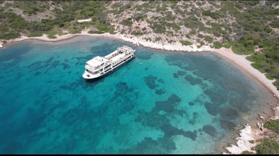 Cesme: Islands and Bays Boat Trip With BBQ Lunch