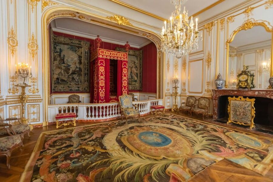 Chambord Enchantment: Exclusive Private Guided Walking Tour - Tour Overview and Pricing