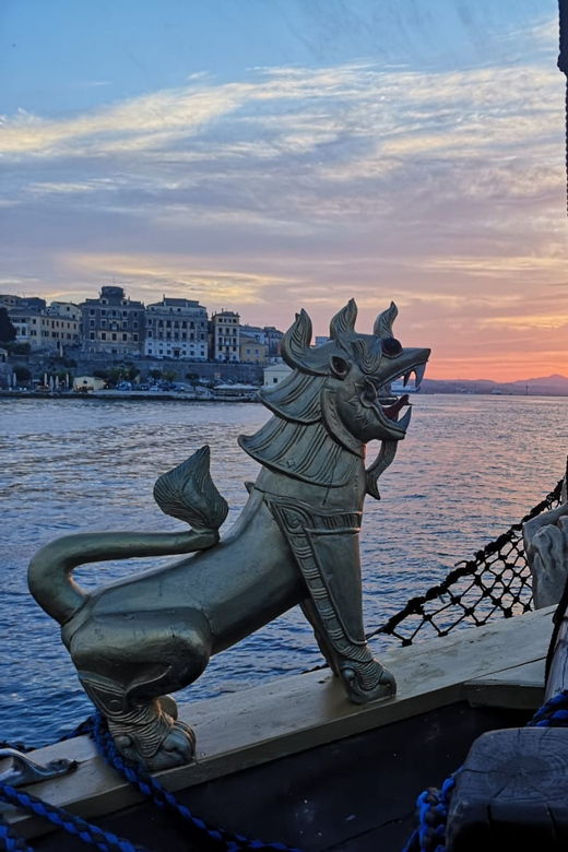Corfu: 2hrs Sunset Cruise - Corfu Town Coastline & 2 Islands - Overview of the Cruise