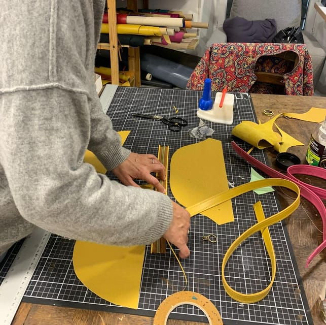 Create Your Own Leather Waist Bag in Luberon Area! - Workshop Location and Setting