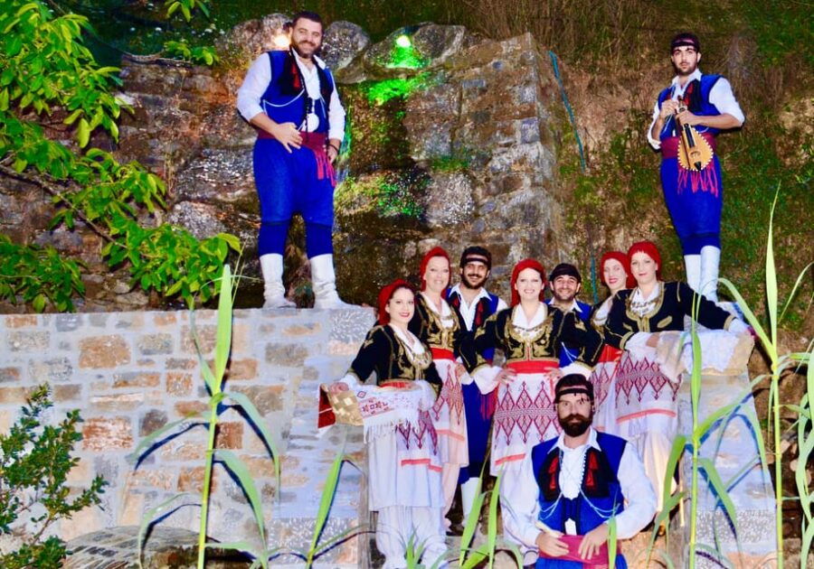 Crete: Traditional Cretan Night: Live Show and Dinner - Activity Overview