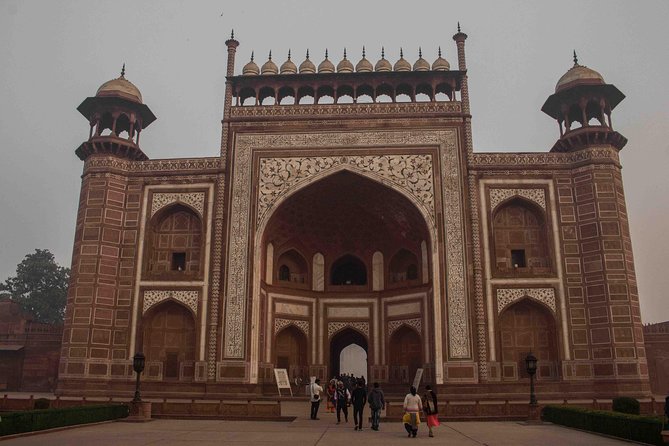 Day Tour From Delhi: Taj Mahal, Agra Fort, and Baby Taj