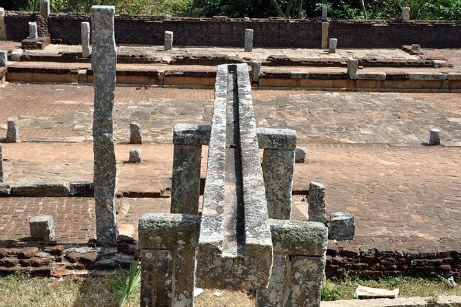 Day-Trip From Anuradhapura to Mihintale – Tuk Tuk Tour