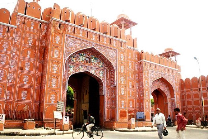 Day Trip to Jaipur & Jai Mandir From Delhi