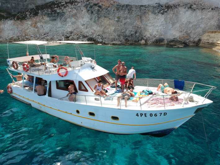 Daytime Boat Excursion in Lampedusa With Typical Local Lunch
