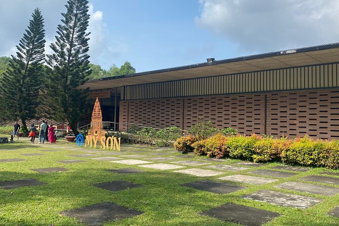 Deluxe Small Group Tour: My Son Holyland & Hoi An River Cruise - Tour Overview