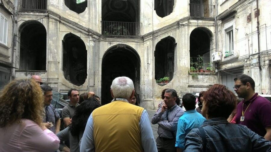 Discover the Rione Sanitá With Insolitaguida