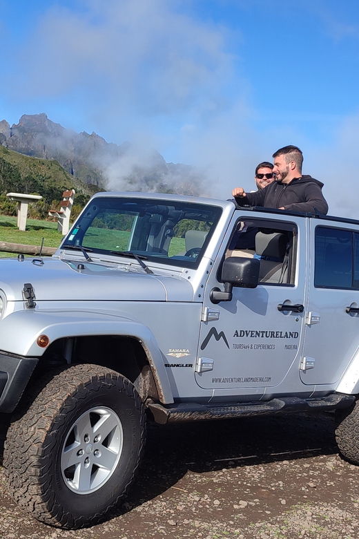 East Tour Santana 4×4 VIP Wrangler Tour 8h Trip