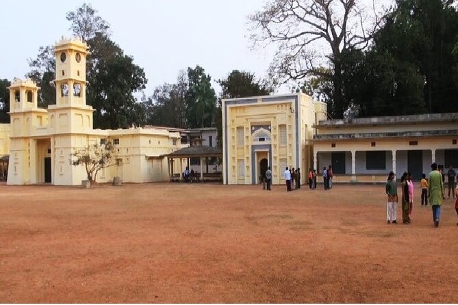 Explore Shantiniketan From Kolkata With Lunch
