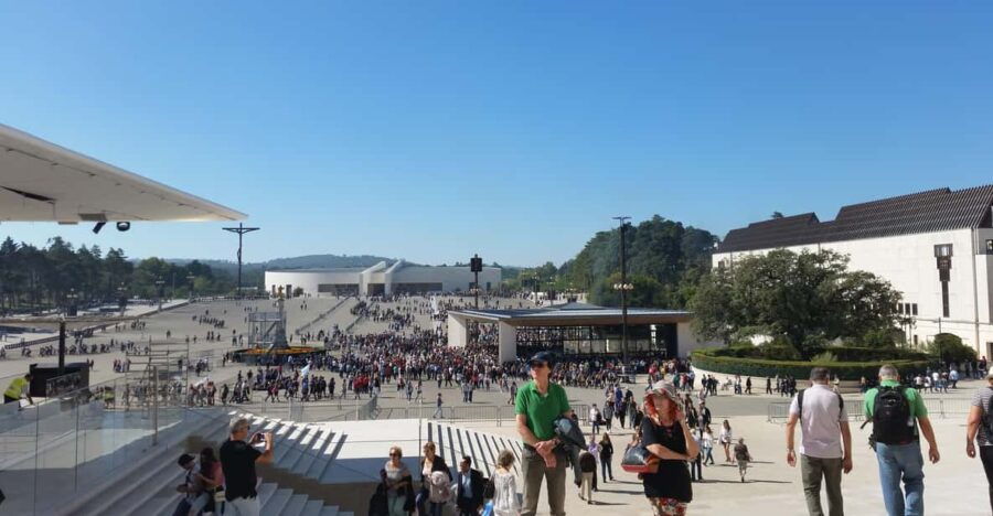FATIMA: DELUXE FULLY PRIVATE FULL DAY TOUR BY CAR