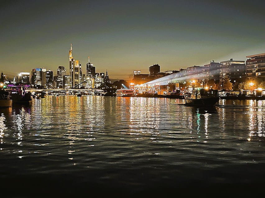 Frankfurt: Private Romantic Skyline Boat Tour - Tour Overview