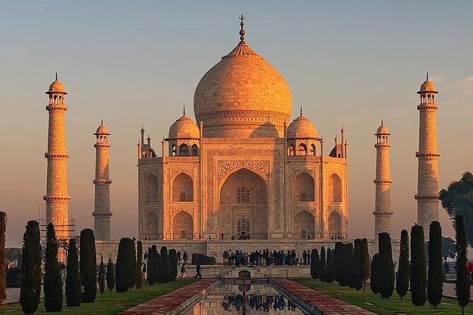 From Delhi: Same Day Agra Tour by Gatimaan Express