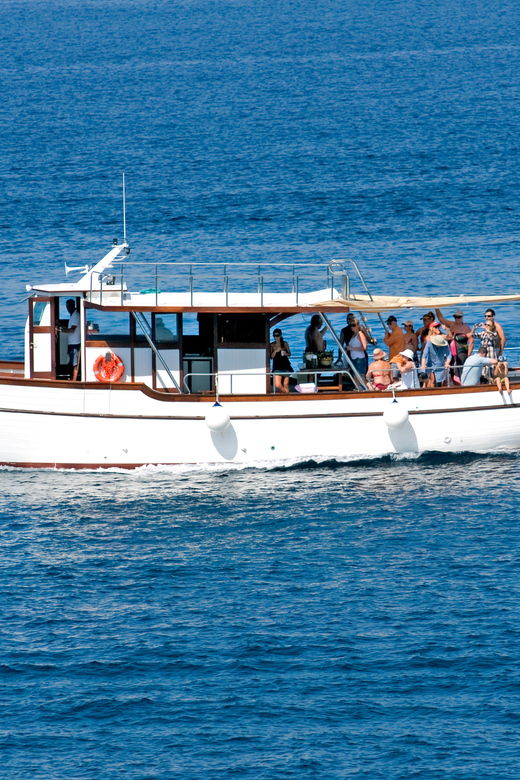 From Forio: Ischia Swim and Snorkel Boat Tour With Lunch