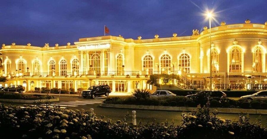 From Le Havre: Private Tour of Honfleur and Deauville