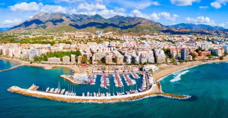 From Málaga: Marbella, Mijas, and Puerto Banús Tour