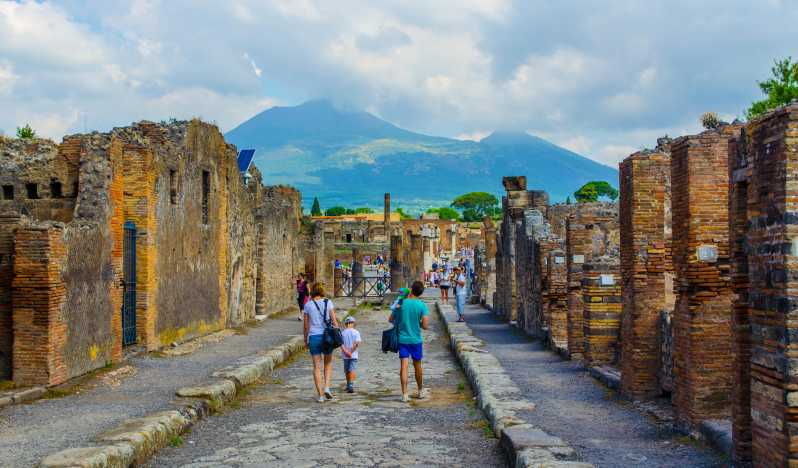 From Naples Port_Private Tour of Pompeii and Sorrento