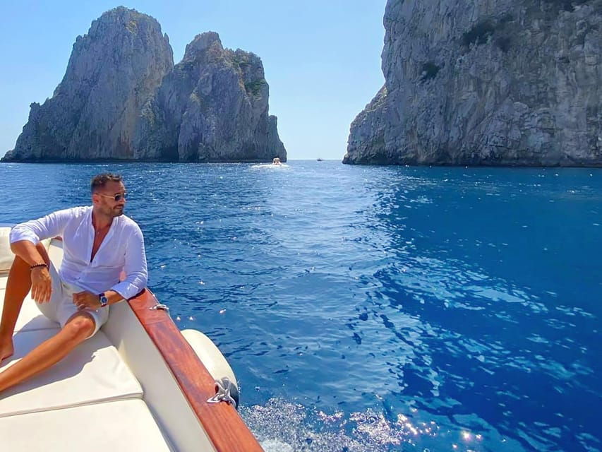 From Napoli to Paradise: a Journey Through Capri