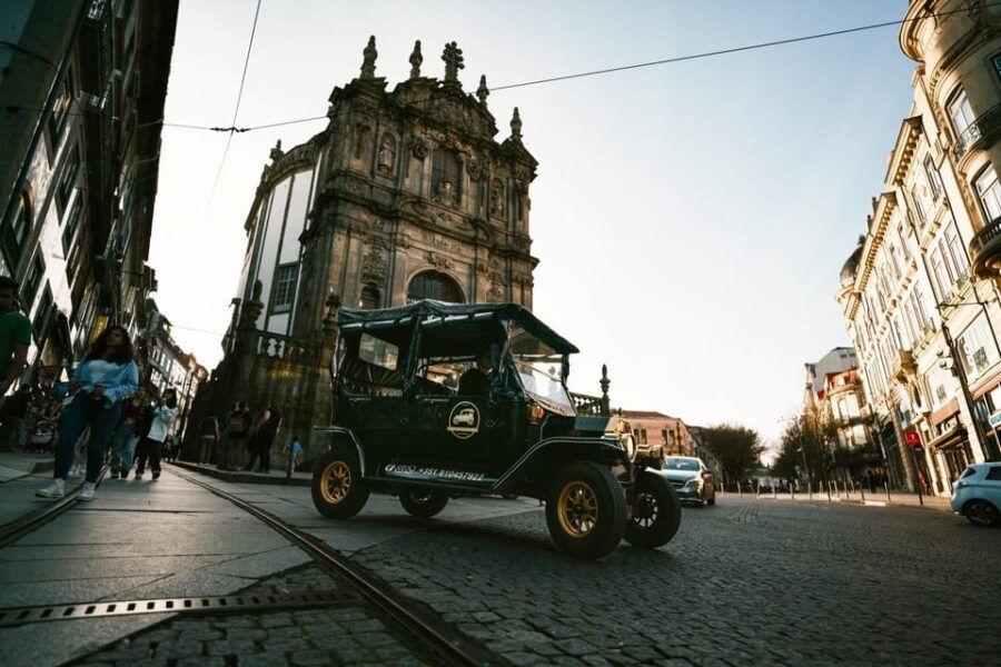 From Porto: Private Tour to Fátima, Tomar, Batalha & Nazaré