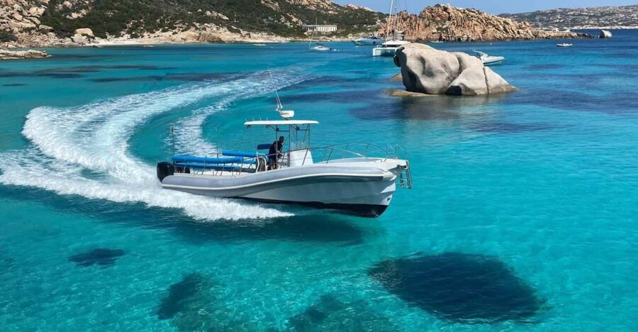From Santa Teresa Gallura: Maddalena Archipelago by Dinghy