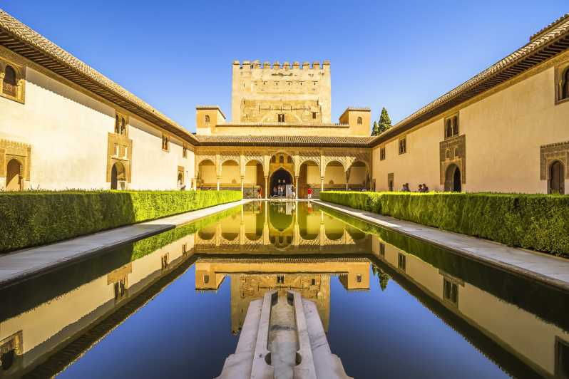 From Seville: Alhambra & Albaicín Private Tour