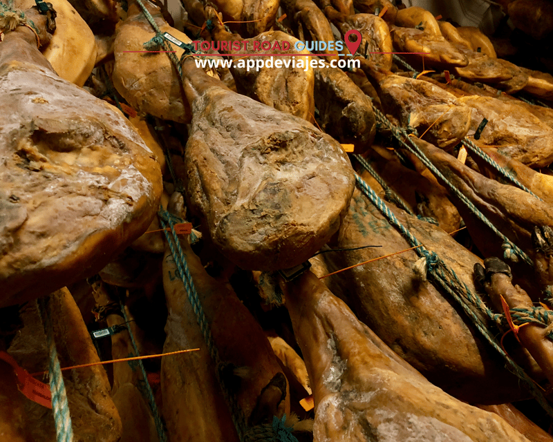 From Seville: Tour Private Secadero of Iberian Ham & Seville