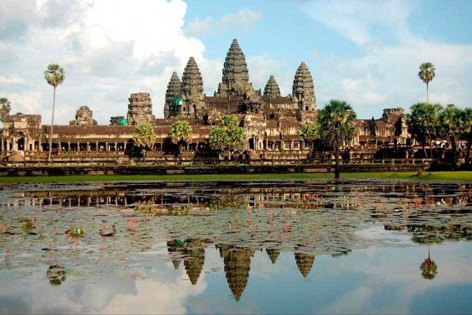 Full-Day Angkor Wat Temples With a Local Tuk Tuk Tours