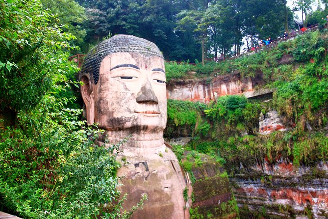 Full Day Leshan Buddha and Tibetan Culture Experience Tour
