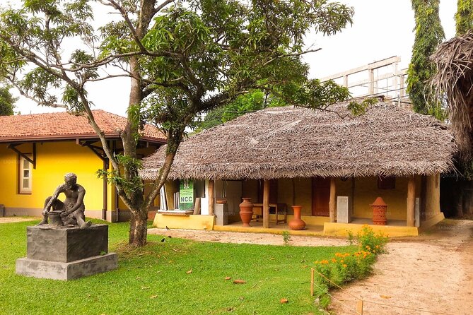 Full-Day Private Car Sightseeing Tour in Colombo - Booking Information
