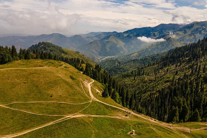 Full Day Private Hiking Tour in Almaty Mountains