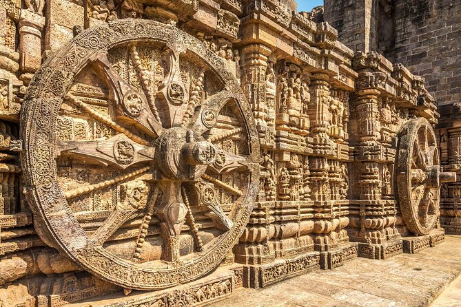 Full Day Trip to Konark Temple and Chilka Lake From Bhubneswar