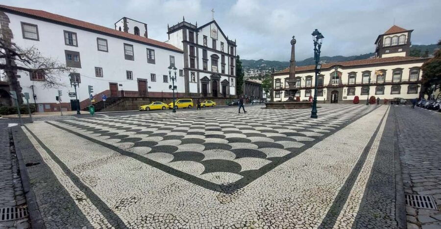 Funchal Walking Audio Tour I: Unveil Gems With a Local - Tour Overview and Pricing