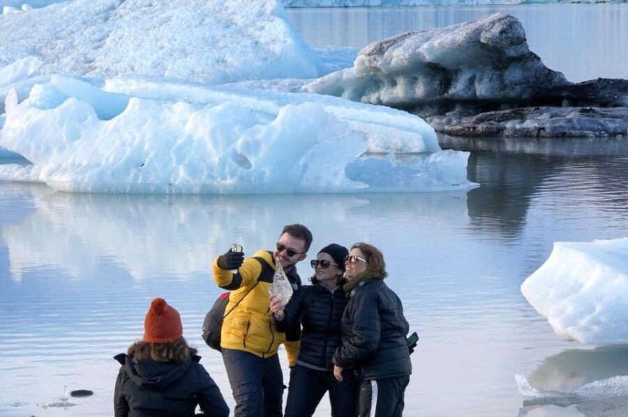 Glacier Lagoon & Black Diamond Beach Private Tour - Tour Overview