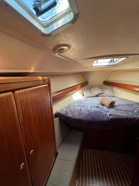 Golden Hour on Elegant Yacht: Sunset Tour in Lagos, Algarve - Pricing and Booking