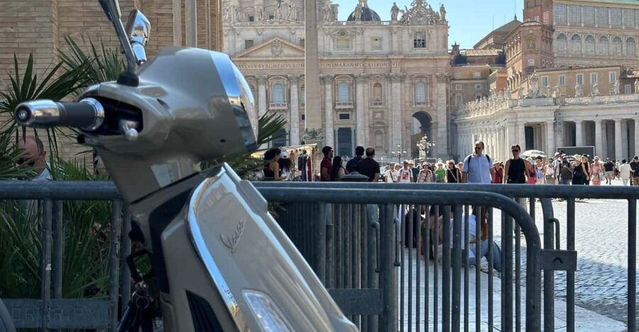 Guided Vespa Tour: Highlights of Rome