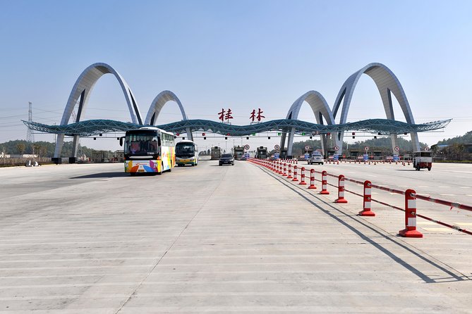 Guilin Private Transfer in English-speaking Services: Airport to Hotel Roundtrip