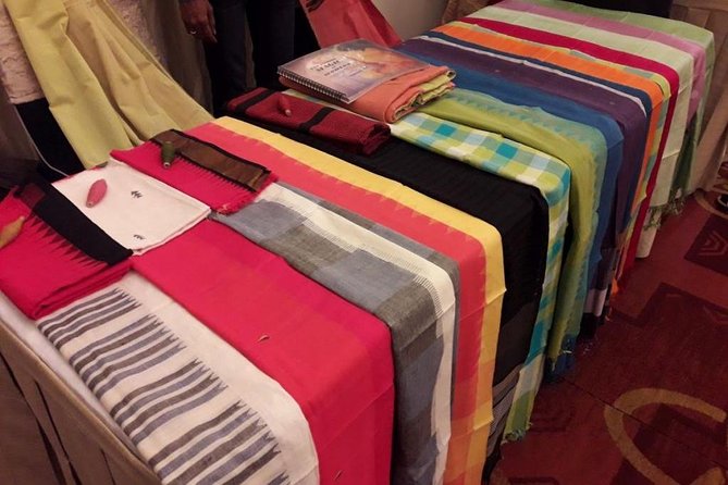 Half-Day New Delhi Khadi and Handicraft Private Tour - Tour Highlights