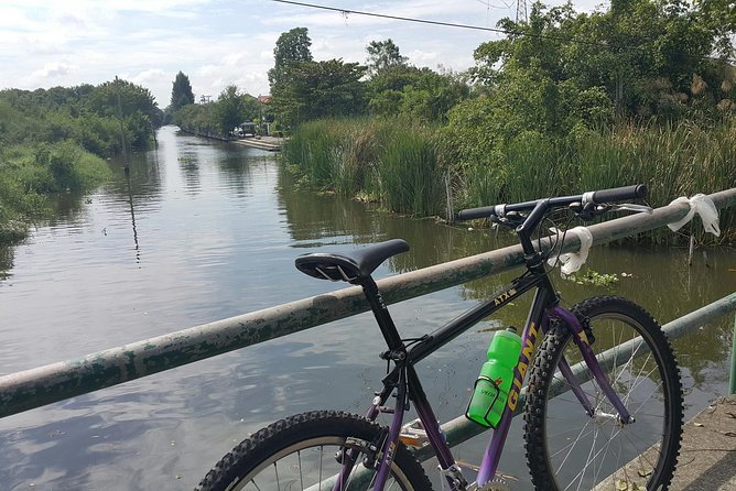 HD-02 Ride Around Klong Bangkoknoi Riverside Communities - Riverside Communities Exploration