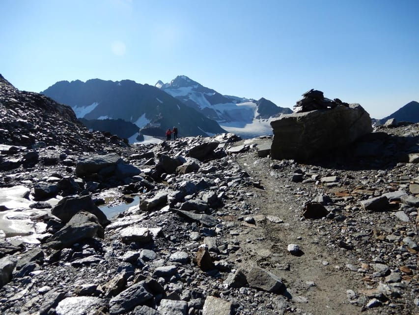 High-Alpine Tour to Zuckerhütl – Top of Stubai 3,507 M